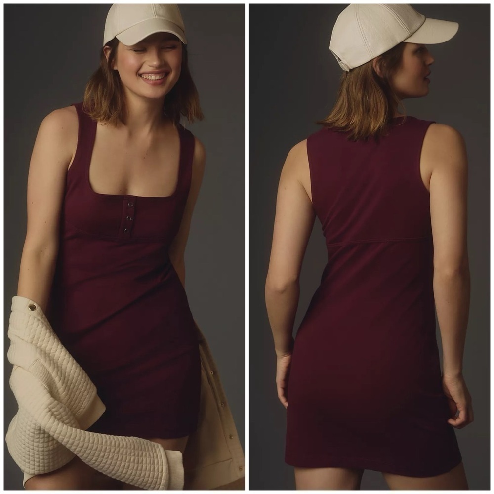 Sleeveless Square-Neck Mini Dress in Deep Burgundy